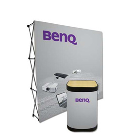 Messestand bestehend aus Stoff Faltwand (FA.02) in 2x3, Thekenkoffer mit Digitaldruckbahn
