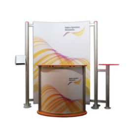 Messestand Beleuchtung für Faltwand, anderes Thekenmodell, seitlicher Druck an Theke, andere Faltwandbreite weitere Banner, Prospektständer faltbar